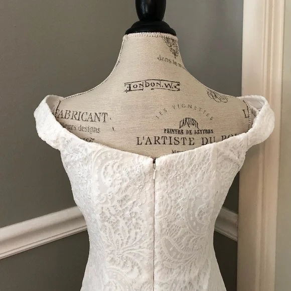 NEW CLARISSE SZ 8 WHITE LACE BEADED OFF SHOULDER FORMAL EVENING WEDDING DRESS - Picture 9 of 14